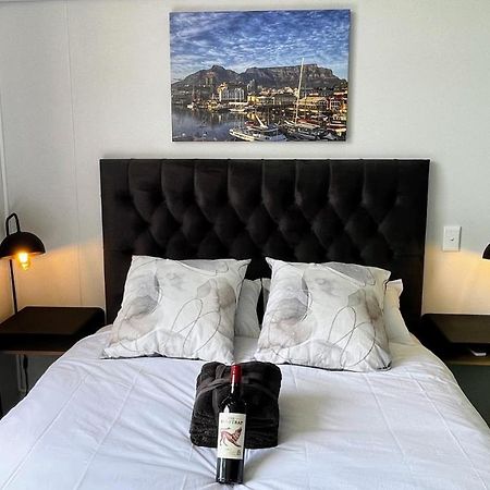 Modern Luxury Studio With Breathtaking City Views - No Load Shedding Kapské Město Exteriér fotografie