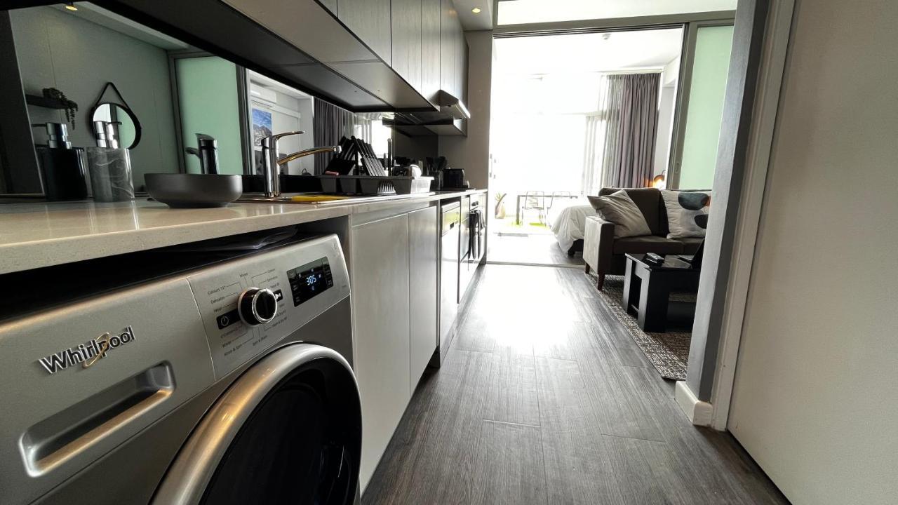 Modern Luxury Studio With Breathtaking City Views - No Load Shedding Kapské Město Exteriér fotografie