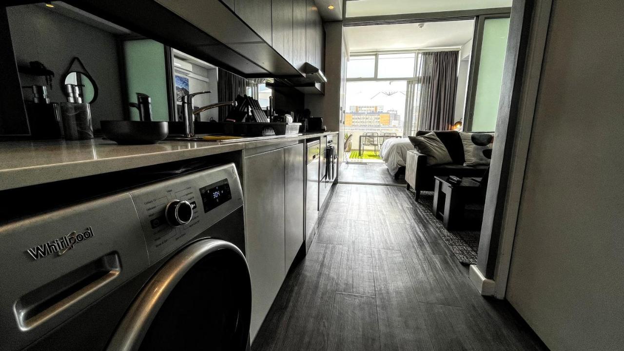 Modern Luxury Studio With Breathtaking City Views - No Load Shedding Kapské Město Exteriér fotografie