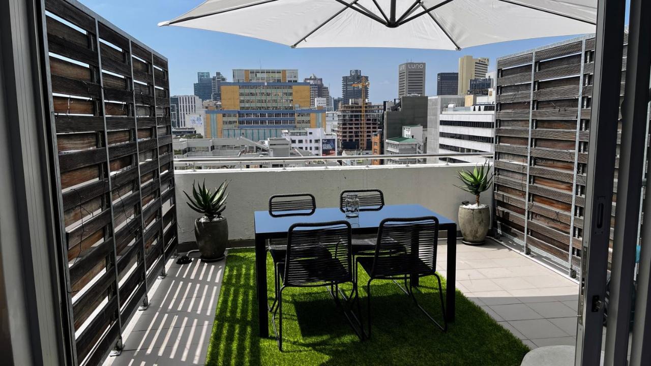 Modern Luxury Studio With Breathtaking City Views - No Load Shedding Kapské Město Exteriér fotografie